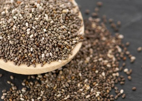 Hạt chia giàu omega-3 và protein thực vật hỗ trợ tim mạch