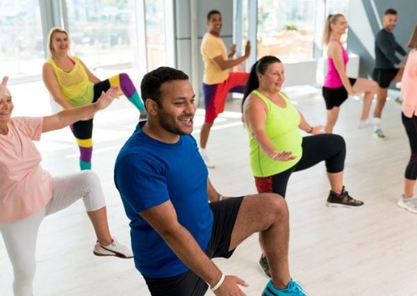 Lớp học nhảy Zumba dance năng động giúp rèn luyện sức khỏe toàn diện