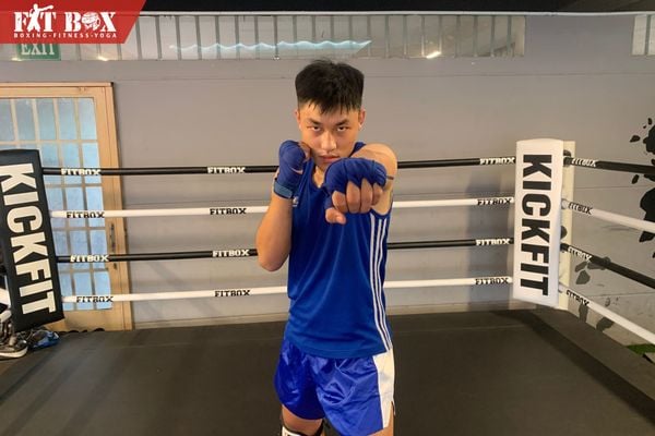 Võ Muay Thai nghệ thuật bát chi sử dụng đấm đá chỏ gối linh hoạt
